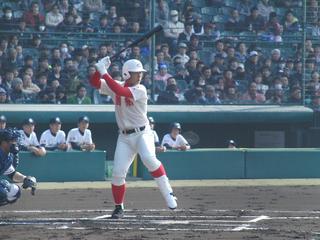 フォーム連続写真］プロの高校時代を振り返る 巨人・岡本和真（智弁