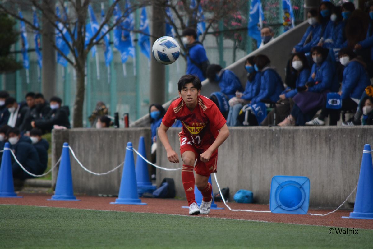 市立船橋高校戦で決勝ゴールを挙げた流通経済大学付属柏高校の並木爽