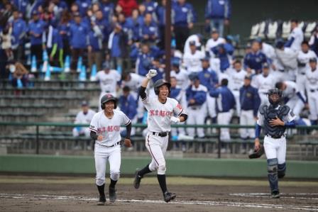 高校野球］ センバツ出場！日大山形 歴史を塗り替えた 荒木監督の言葉