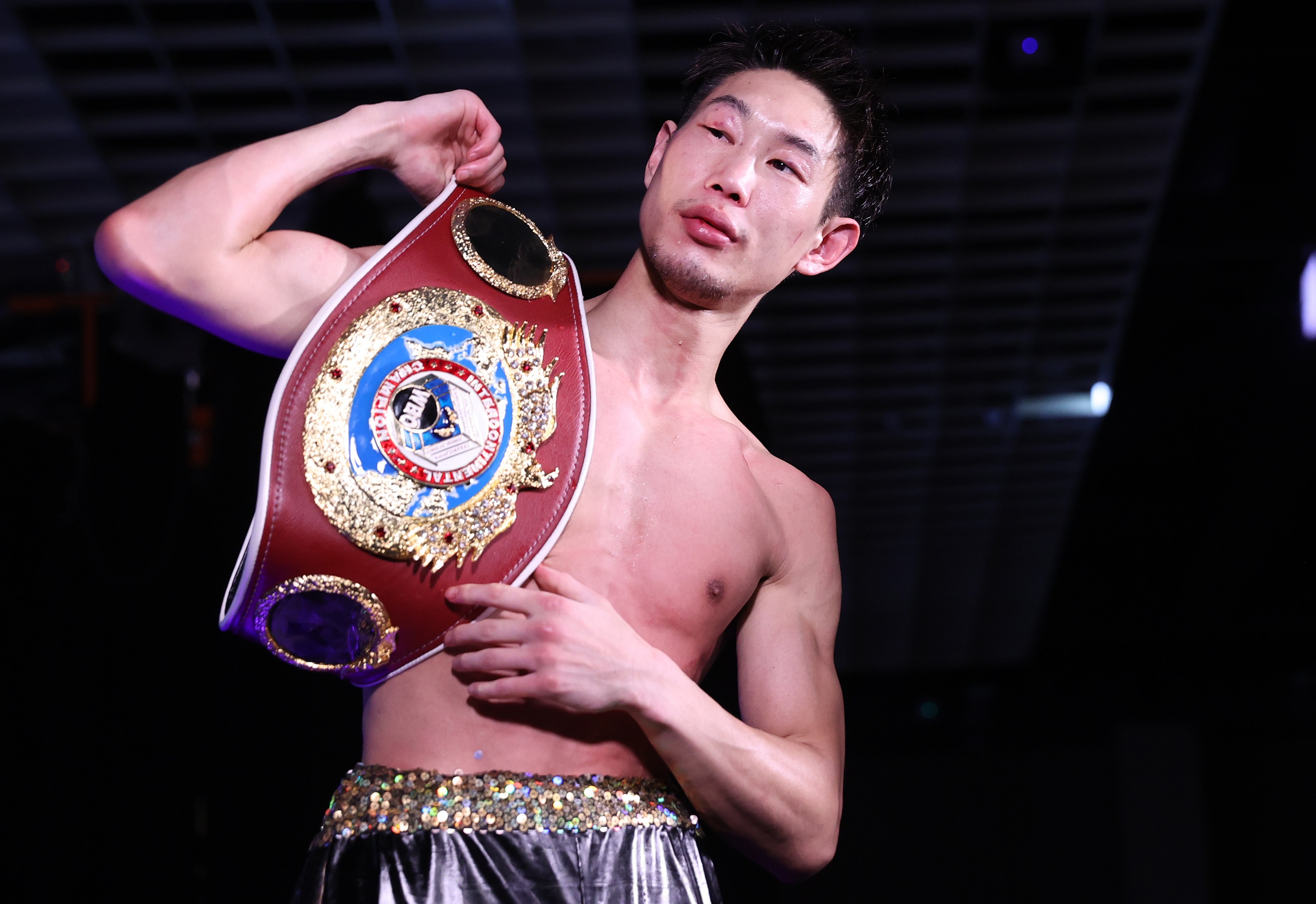 亮太中谷　様 ボクシング】聖地ラスベガスで奇跡な逆転TKO。中谷正義の戦いとその