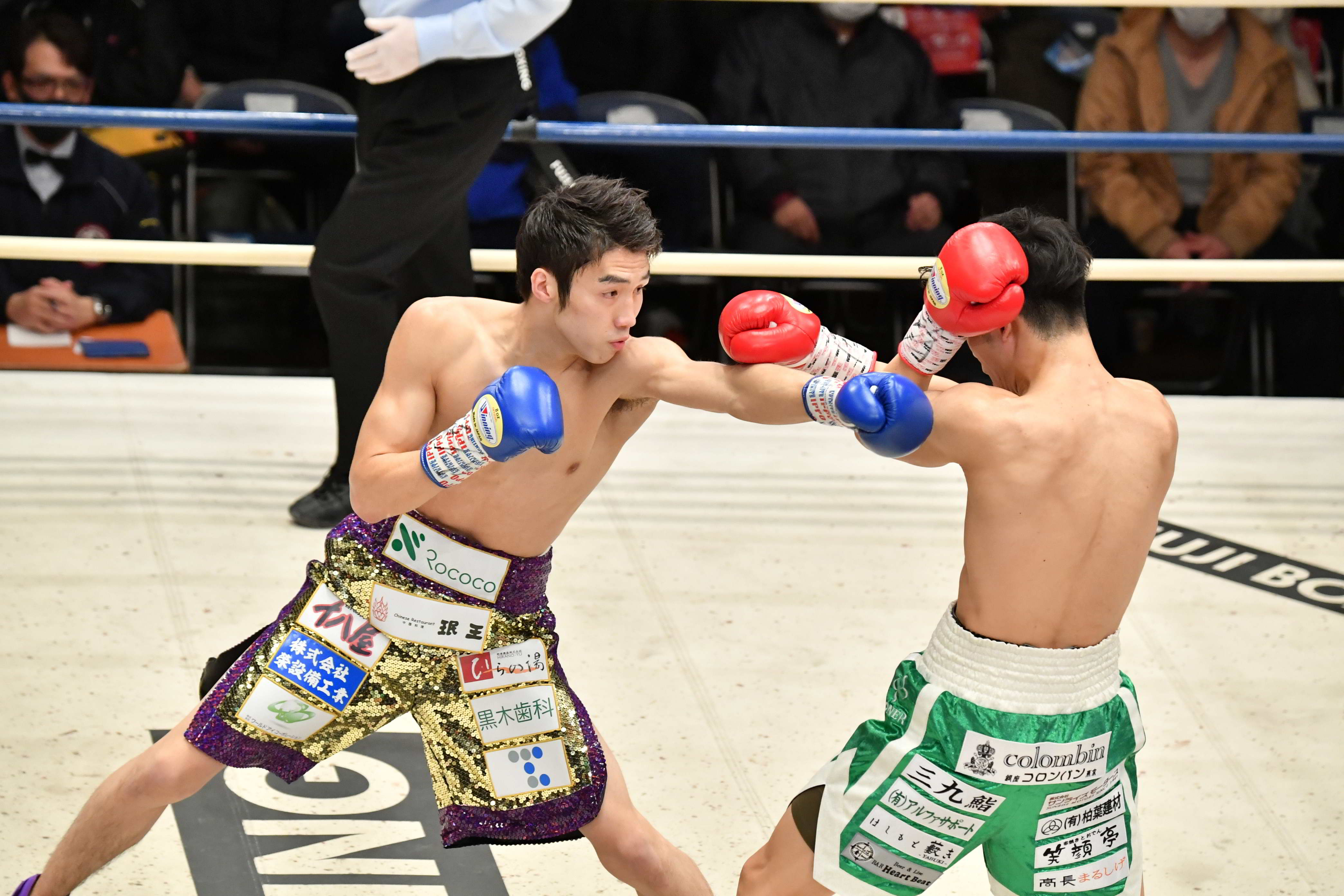 ボクシング】注目の一戦は丸田が勝利。佐川を7回TKOし新