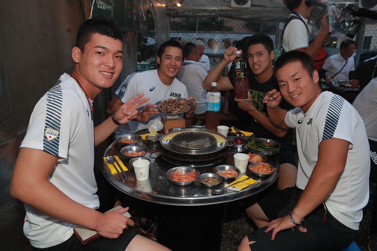 2019年9月4日 第29回 WBSC U-18ベースボールワールドカップ スーパーラウンド前日に行われた決起集会（左から石川昂弥(東邦高校)遠藤成(東海大相模高校)森敬斗(桐蔭学園高校)坂下翔馬(智辯学園高校)