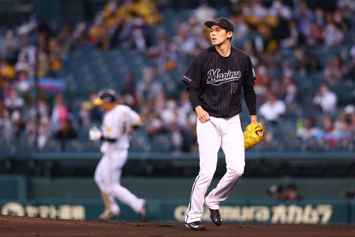 2021年5月27日=阪神甲子園球場　注目の対決が2回裏にやってきました。佐々木投手が対するは、こちらも「怪物」の呼び声高い、阪神のドラフト一位ルーキー、佐藤輝明選手。結果はレフト前タイムリーヒットで佐藤選手に軍配が上がりましたが、見応えのある対決でした。また見てみたいですね！