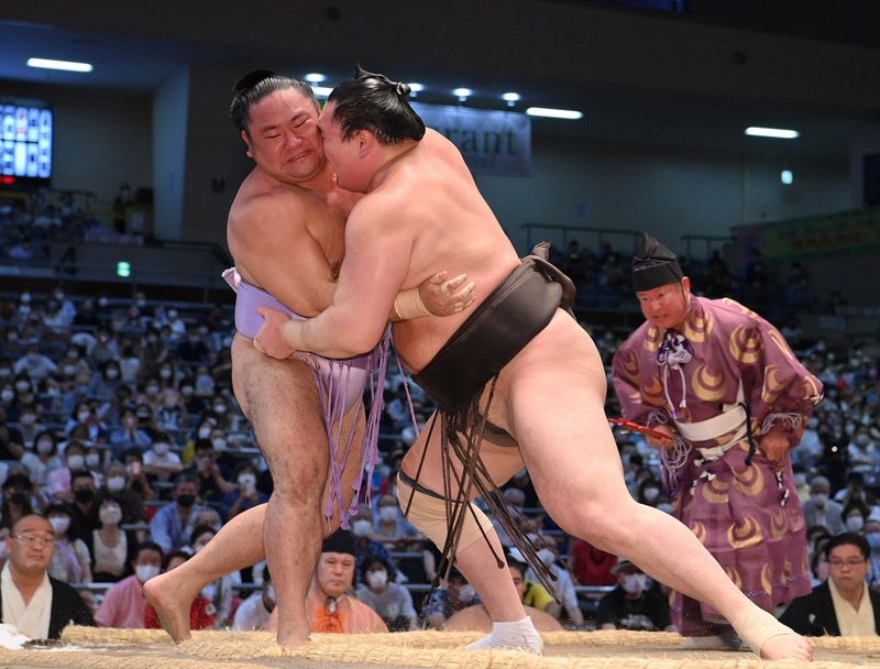 相撲編集部が選ぶ名古屋場所8日目の一番 白鵬 照ノ富士とともにストレート給金 mスポーツ ベースボール マガジン社 相撲編集部が選ぶ名古屋場所8日目の一番 白鵬 照ノ富士とともにストレート給金 mスポーツ ベースボール マガジン社