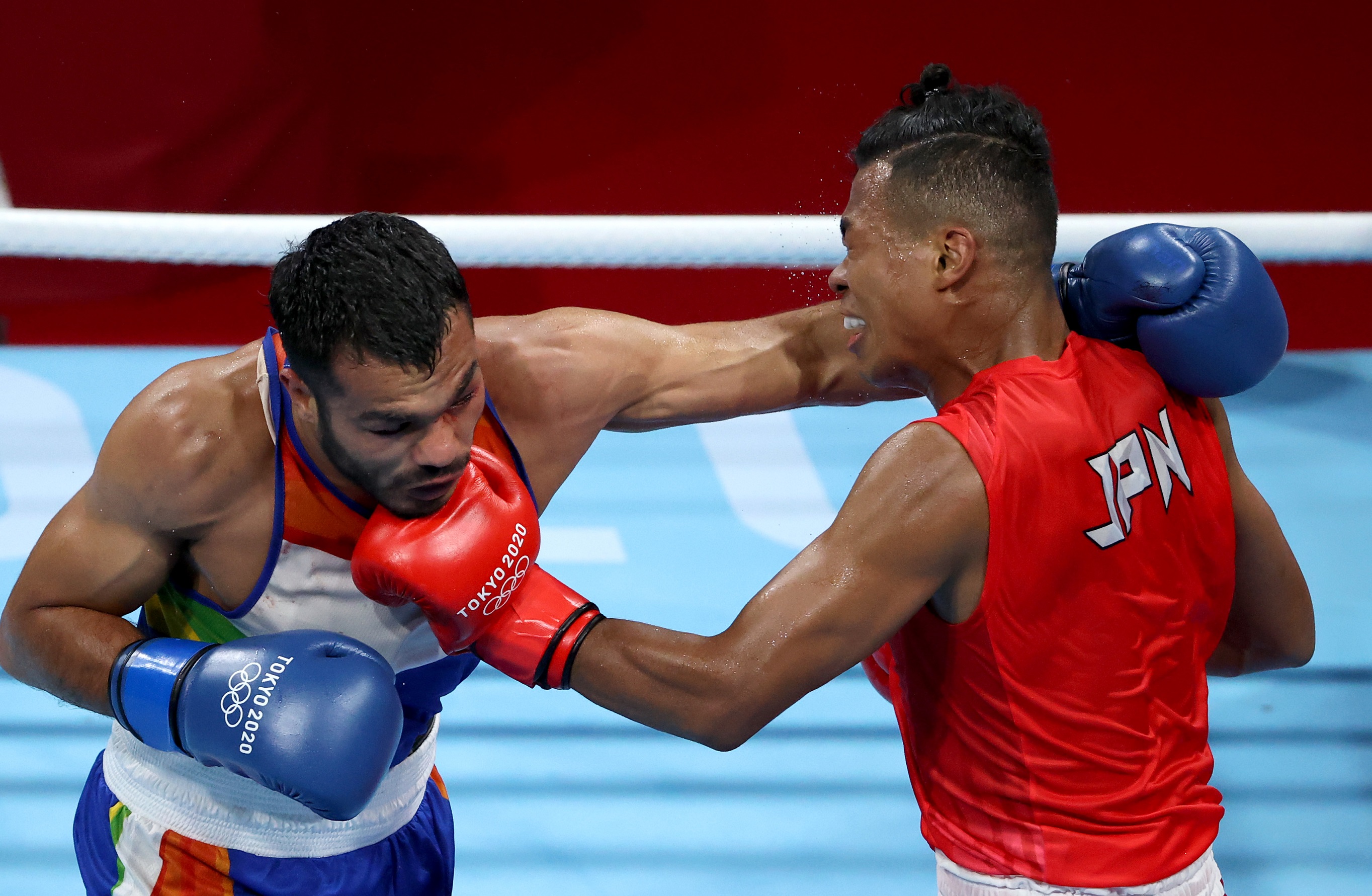 main_6c4c0d9eae2741efdc8c8cc05