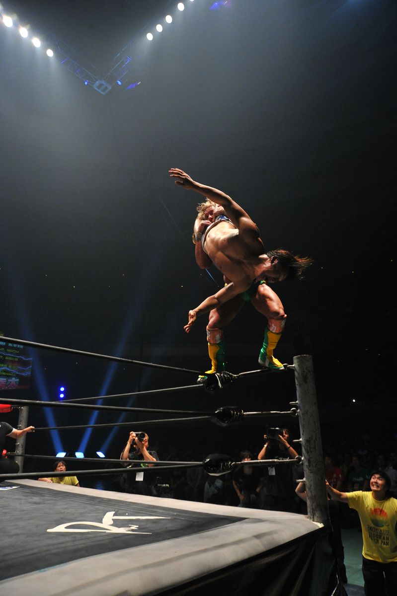 2012年8月18日=東京・日本武道館、DDT、vsケニー・オメガ