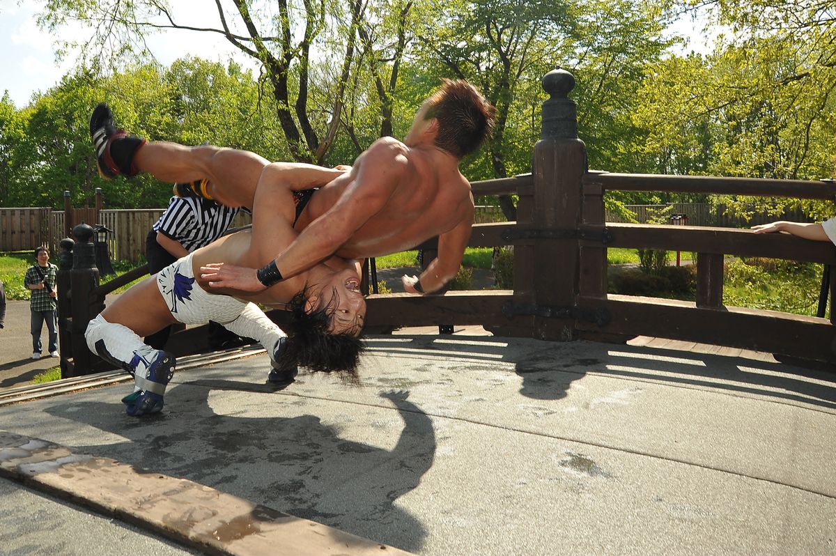 2012年5月26日=登別・伊達時代村野外劇場、DDT、vs中澤マイケルvs高木三四郎、斗猛矢