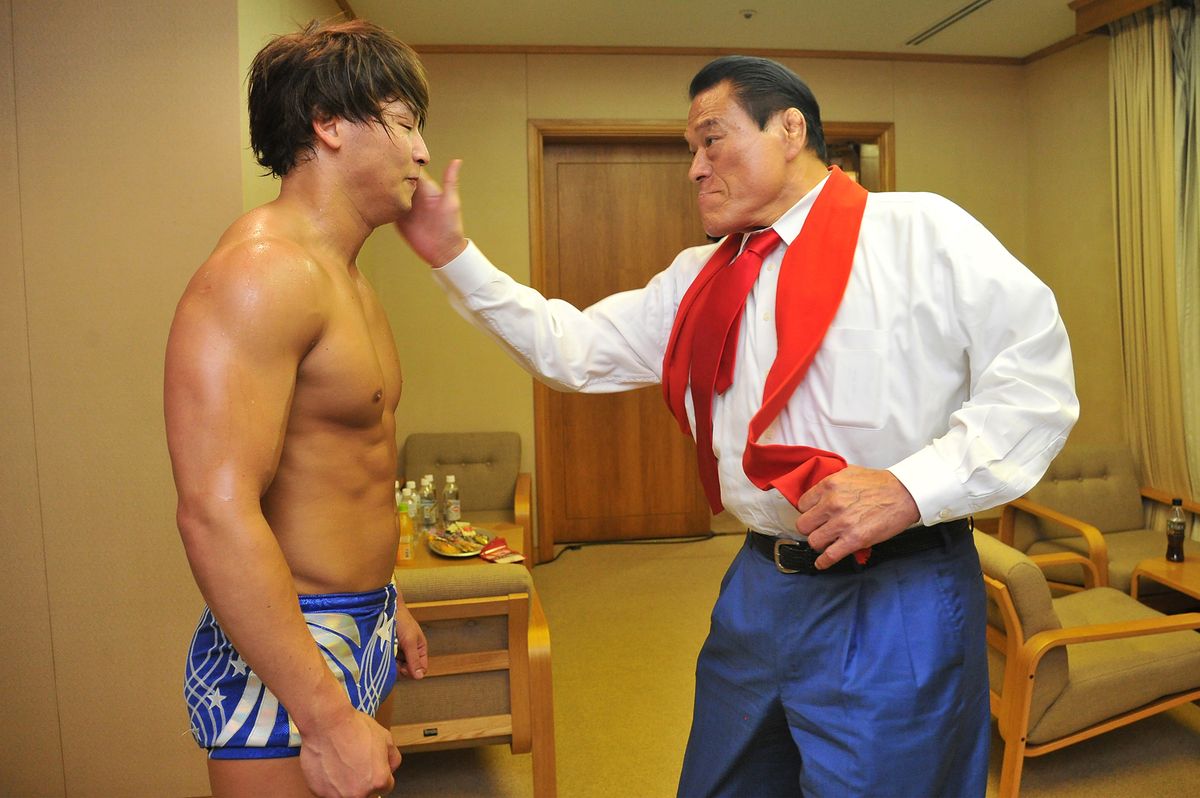 2016年5月29日=エディオンアリーナ大阪、IGF、試合後の控室