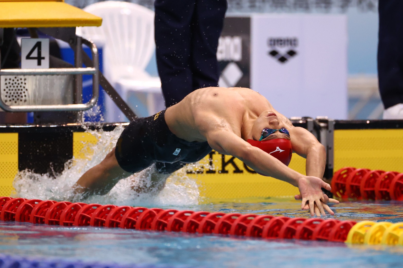 実力示し竹原秀一が男子200m背泳ぎ制す【インターハイ競泳／第3日
