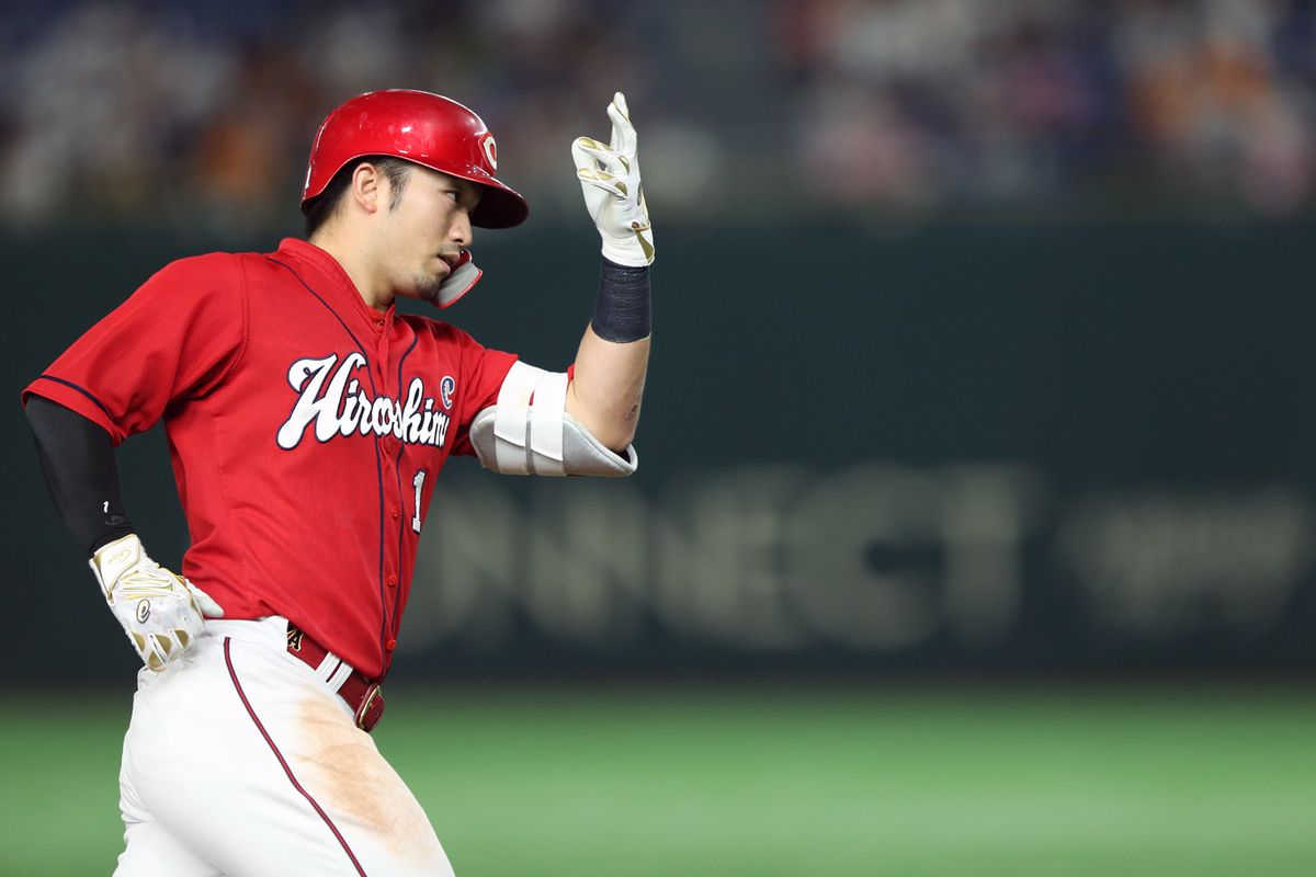 2021年8月26日 巨人vs広島17回戦=東京ドーム リーグ後半戦絶好調、この試合も2本のホームランを放った広島・鈴木誠也。