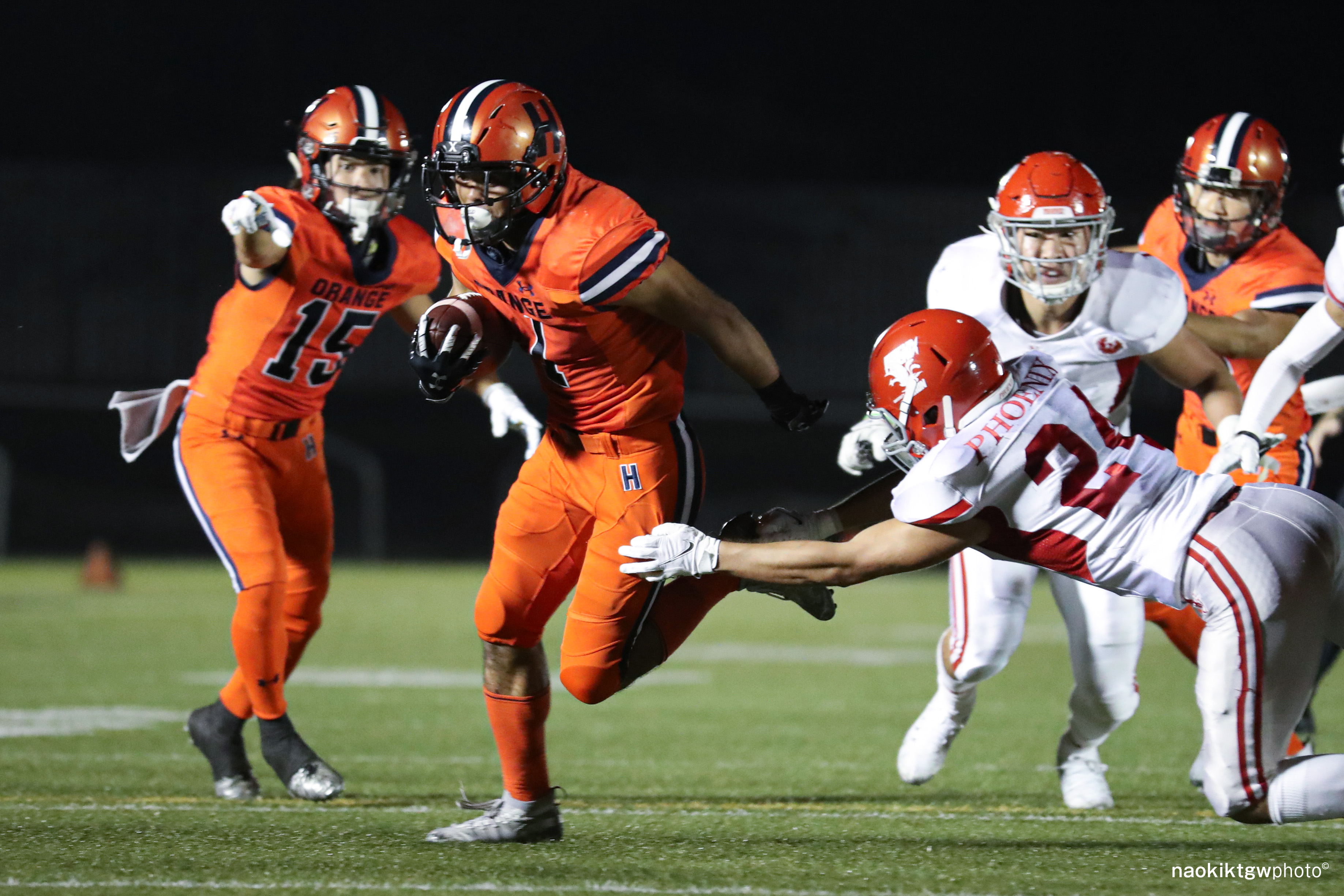 アメフト】法大、「四刀流」星野のビッグプレー連発で日大に競り勝つ アメフト】法大、「四刀流」星野のビッグプレー連発で日大に競り勝つ