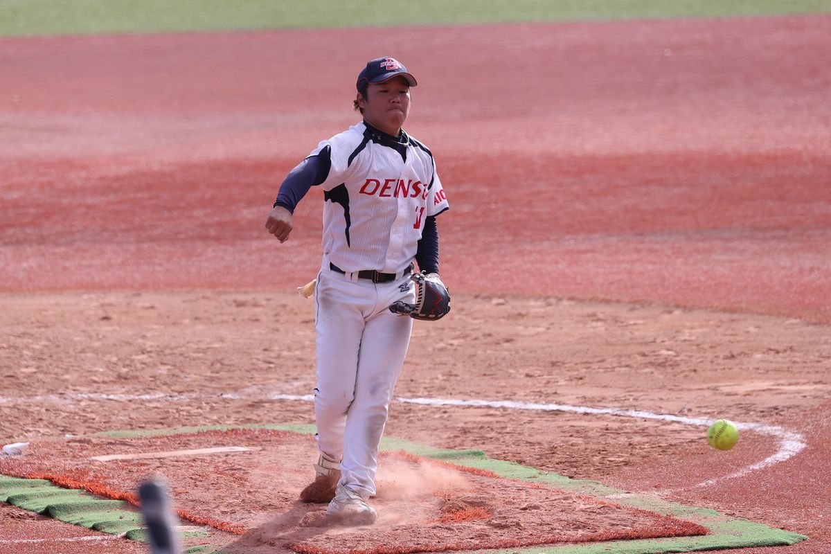 ３試合を１人で投げ切った鉄腕・山脇（デンソー）が優秀選手に選出された（写真／太田裕史）