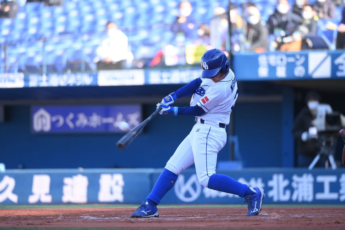7回表、3本目の見崎(NIKON D6 AF-S 200-400 f/4G ED VRⅡ 1/1000 f4 ISO1000)