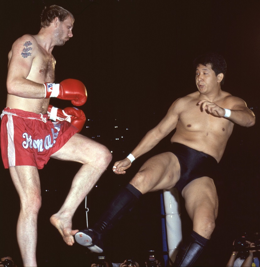 前田日明がジェラルド・ゴルドーとの異種格闘技戦に激勝!【週刊