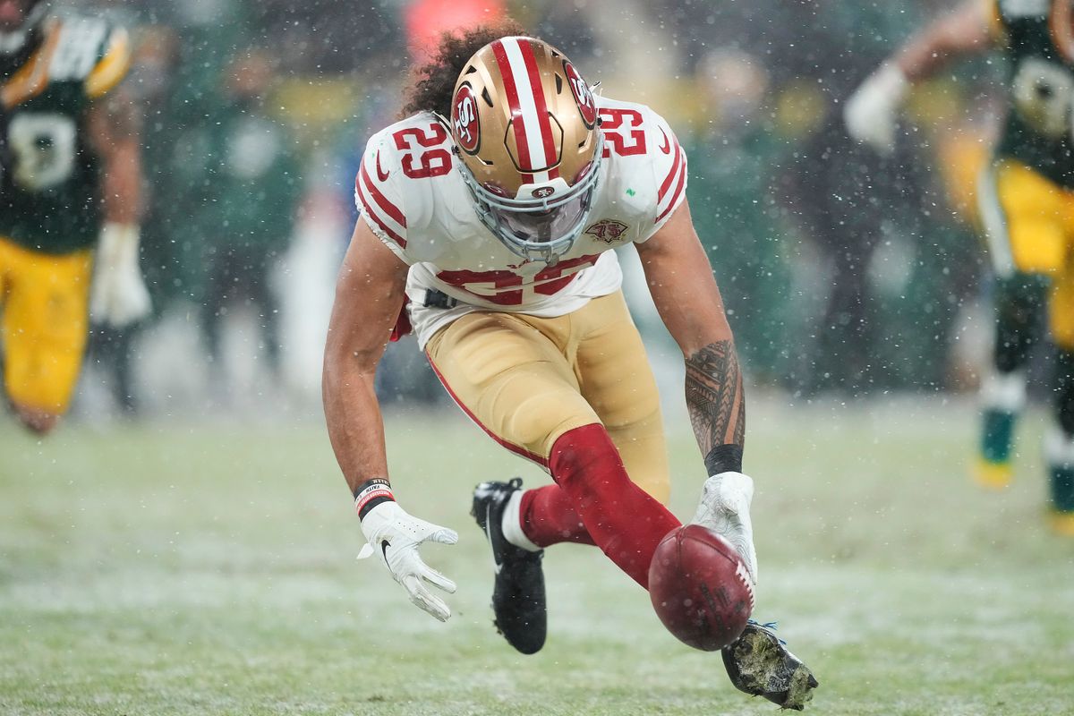 【49ERS vs パッカーズ】第4Q、49ERSのSフファンガがパントブロックリカバーTD、同点に追いつく＝photo by Getty Images