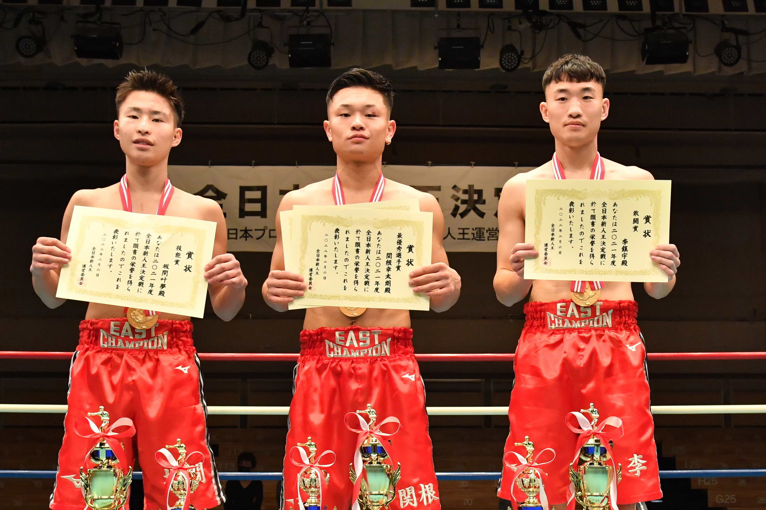 ボクシング shirakaba ボクシング shirakaba AKRAPOVIC（アクラポビッチ） 数量限定特価！20