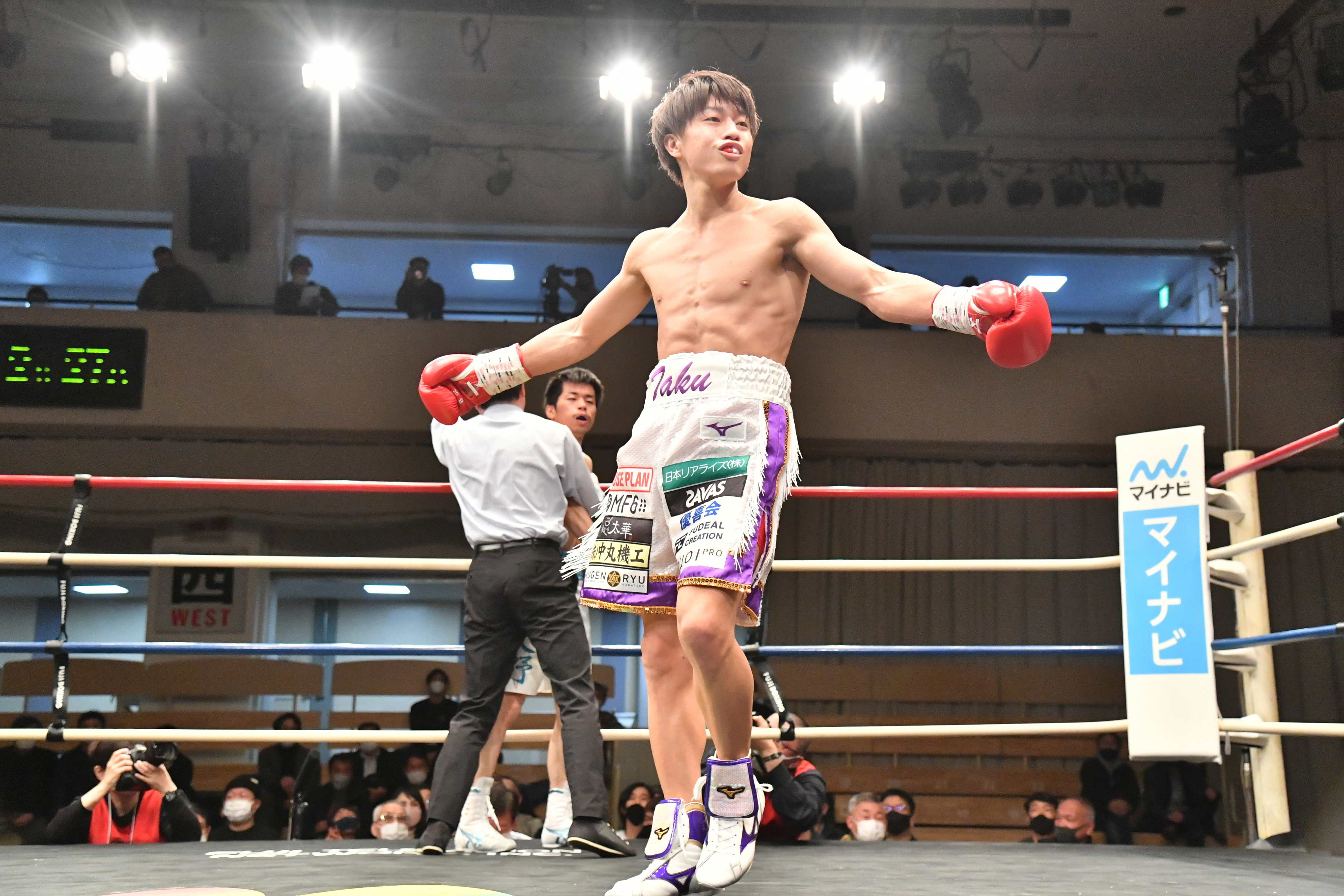 ボクシング】桑原拓が32秒KOで再起／井上尚弥も共鳴！ 新鋭・津川が