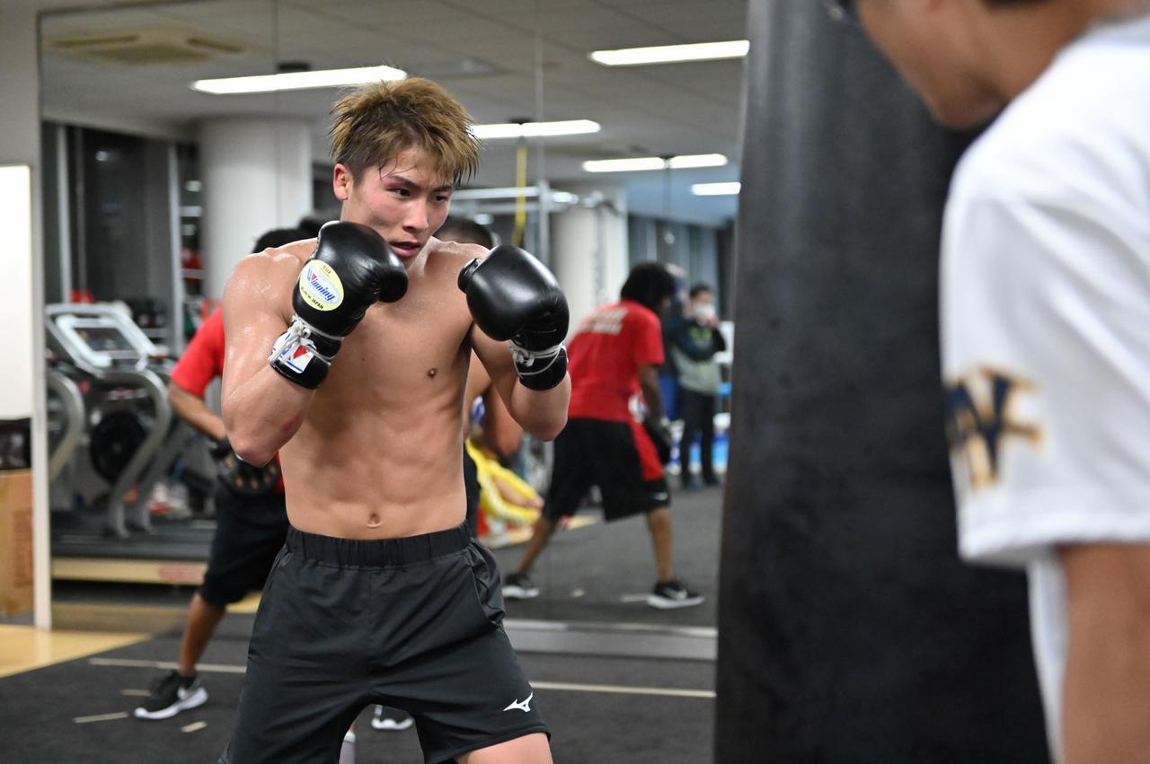 ボクシングポスター　高山勝成vsロレン•デル•カスティーリョ　A1サイズ ボクシングポスター 高山勝成vsロレン•デル•カスティーリョ A1