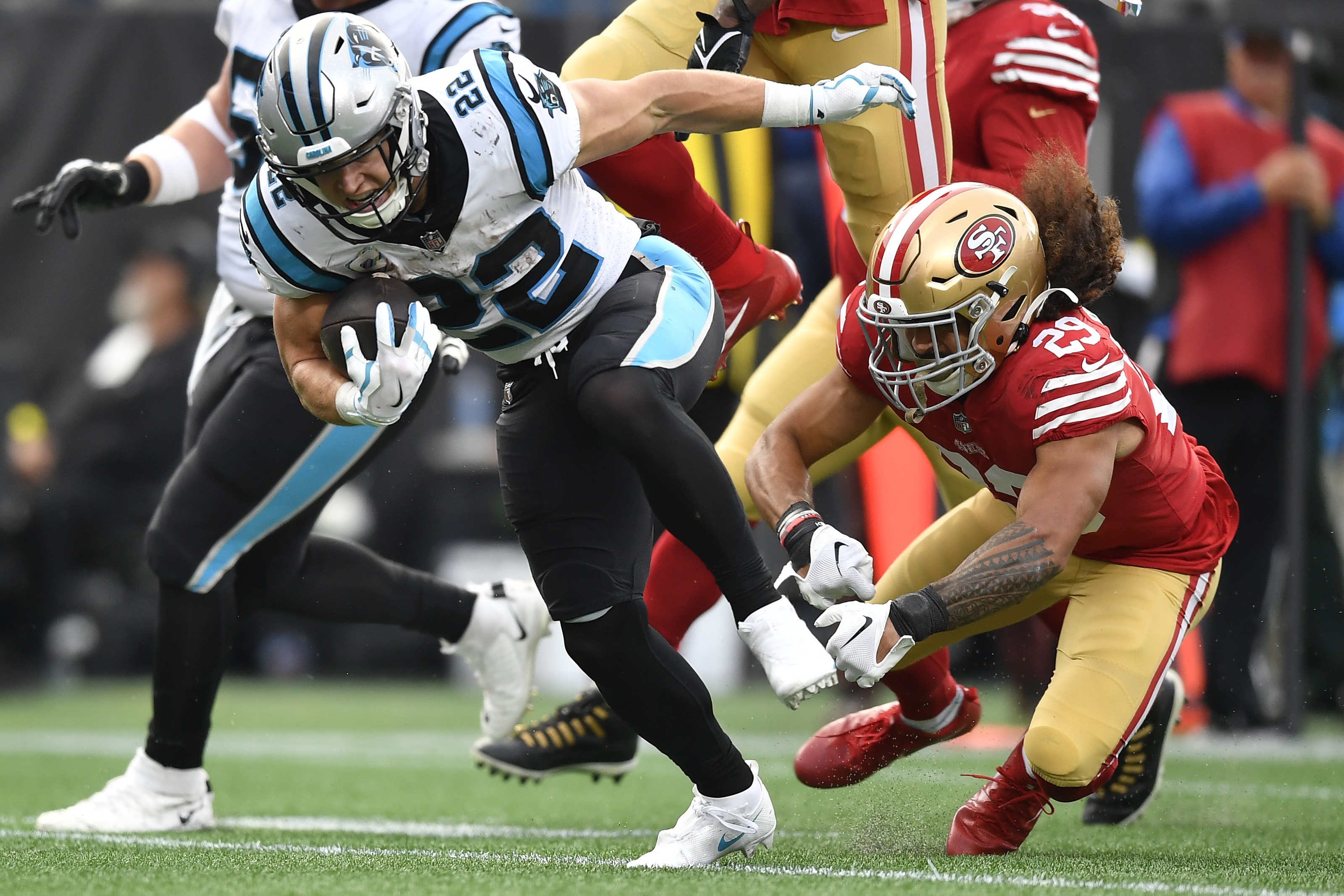 NFL】パンサーズRBマキャフリーが49ersへトレード 「1000－1000