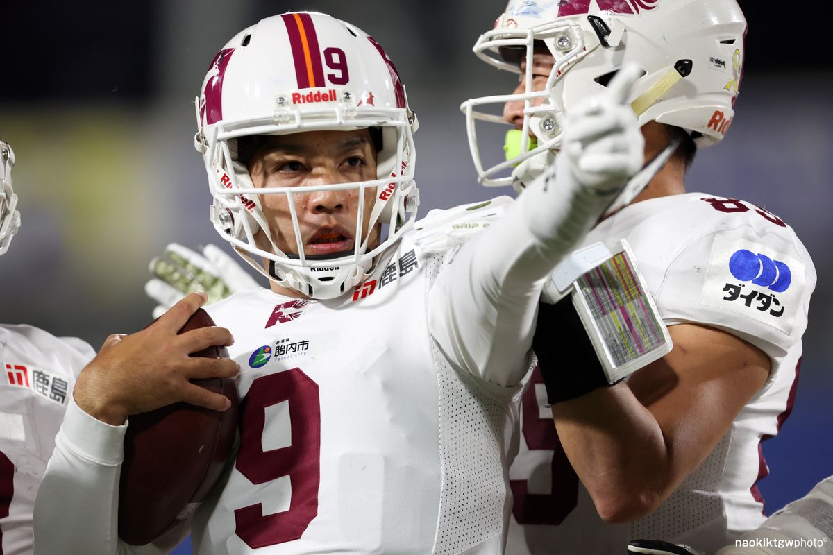 【シルバースター vs ディアーズ】2Q、ディアーズQB加藤がランでTDを奪う=撮影:北川直樹
