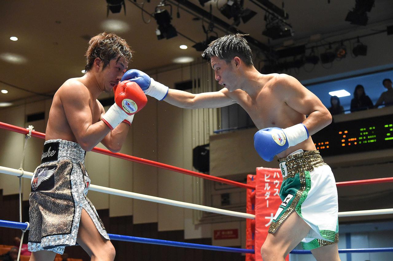 ボクシング日本代表ウェア上下　大仏2 井上尚弥、世界戦17連勝 8回TKOも「戦前の予想、期待を