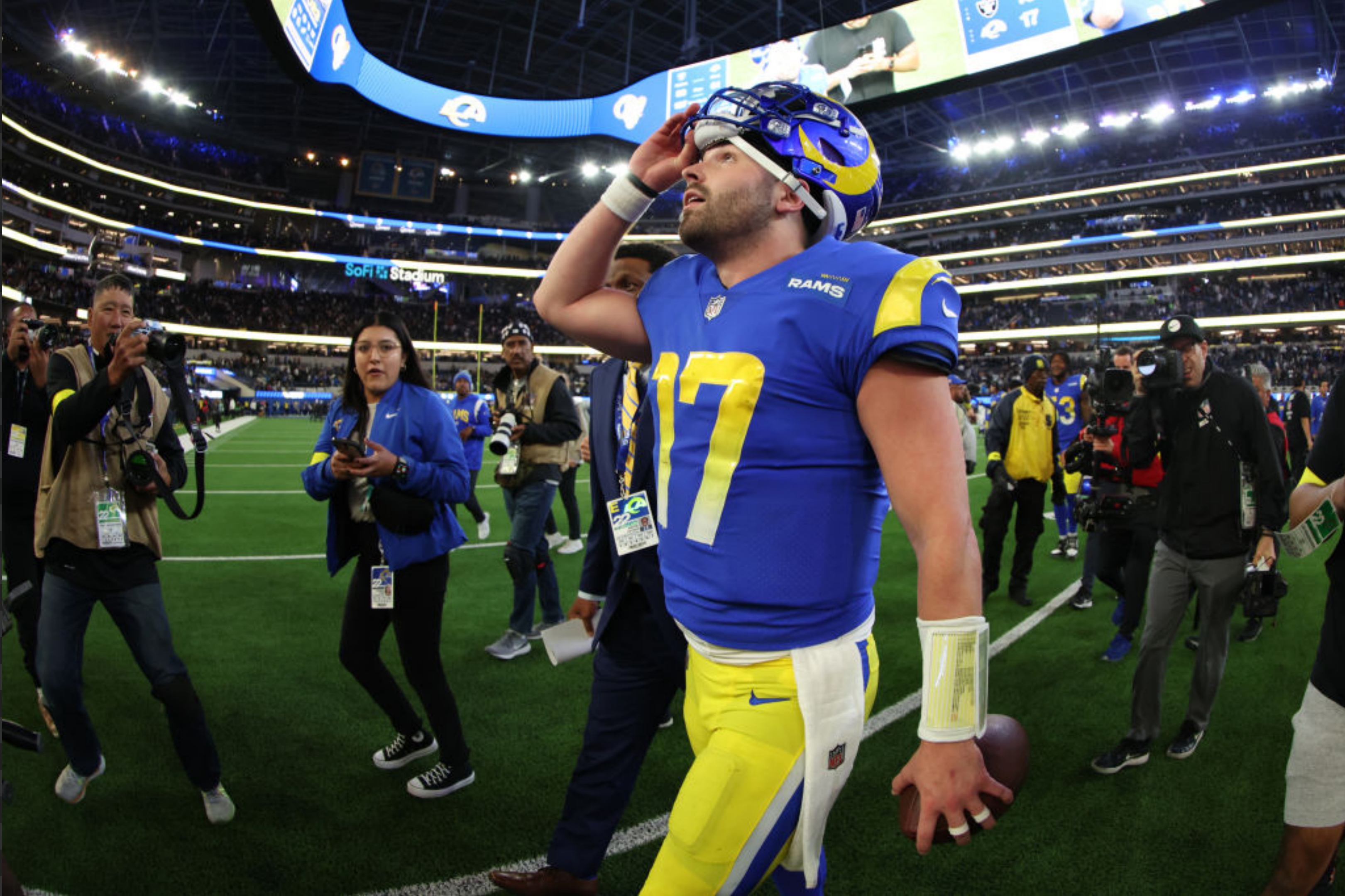 NFL RAIDES ティム.ブラウン選手の声がでるフィギュア Amazon.co.jp: インポートドラゴン NFL デリック・ヘンリー