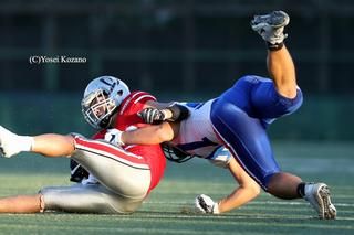 【東京ガス vs 富士ゼロックス】東京ガスのDL大山が富士ゼロックスRB吉田のランを止める