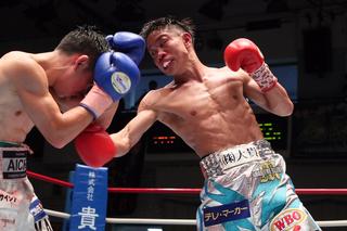 ボクシング】谷口将隆、経験を発揮！ 全勝全KOの石澤を3－0で下す