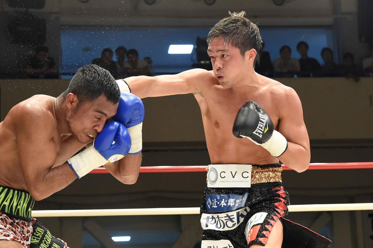 ボクシング 右目の腫れに悩まされながら 伊藤雅雪 ６回ｔｋｏでカムバック Bbmスポーツ ベースボール マガジン社