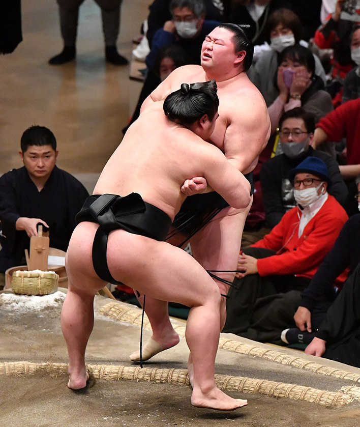 相撲編集部が選ぶ初場所8日目の一番】正代あえなく6敗目。今場所後の
