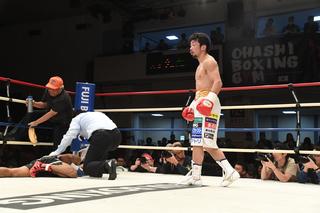 ボクシング】 八重樫東、8ヵ月ぶりのリングは鮮やか2回TKO 「最後