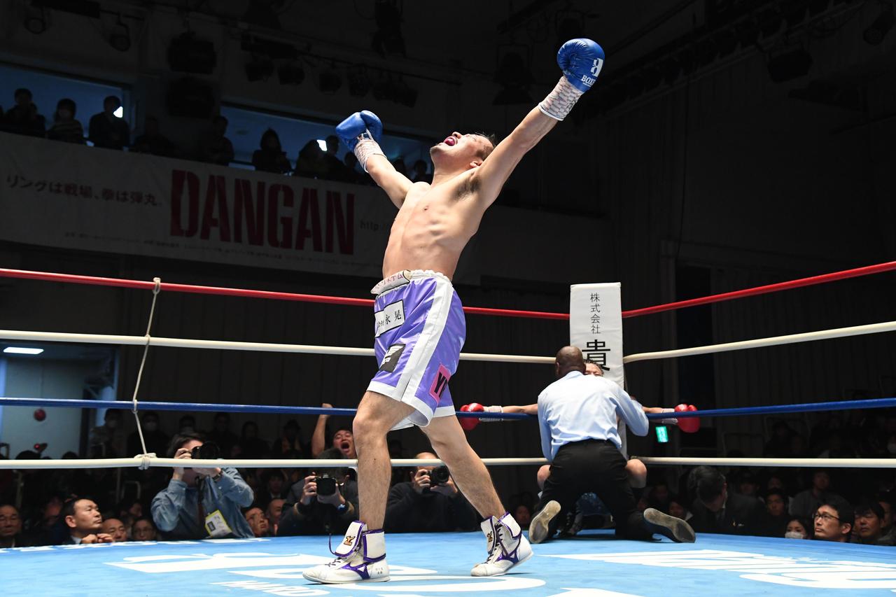 ボクシング】チャンピオンカーニバル開幕戦で王座交代！ 田中教仁が