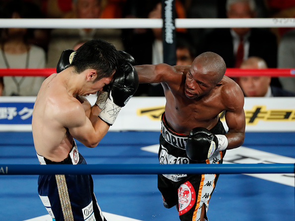ボクシング】坂本真宏、執念の前進及ばず 世界初挑戦はTKO
