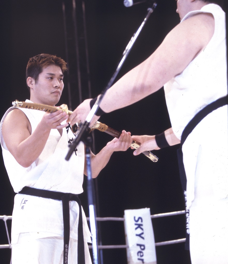 北尾光司が引退を決意した理由を推測、さらに総合格闘技進出の裏話…初