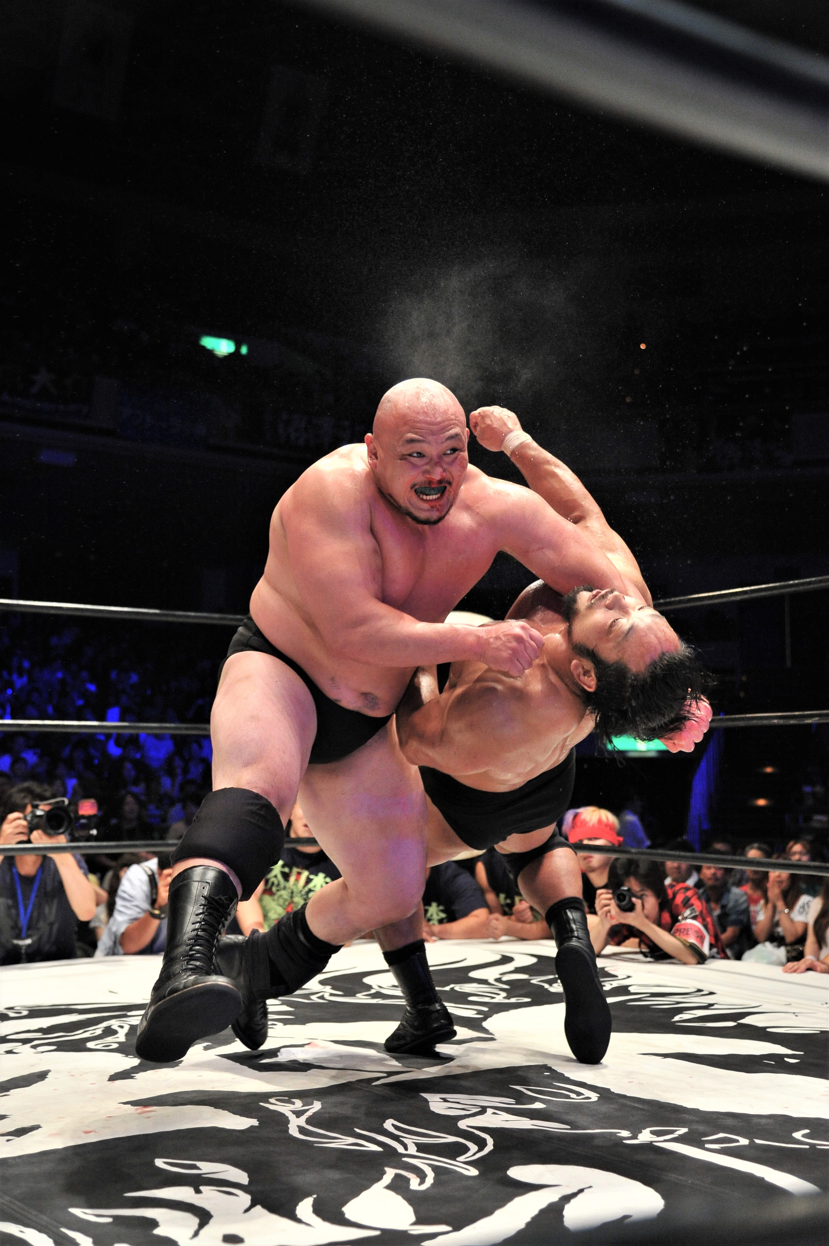 大日本が初の両国進出。“ストロング新時代の怪物”岡林裕二が関本大介に
