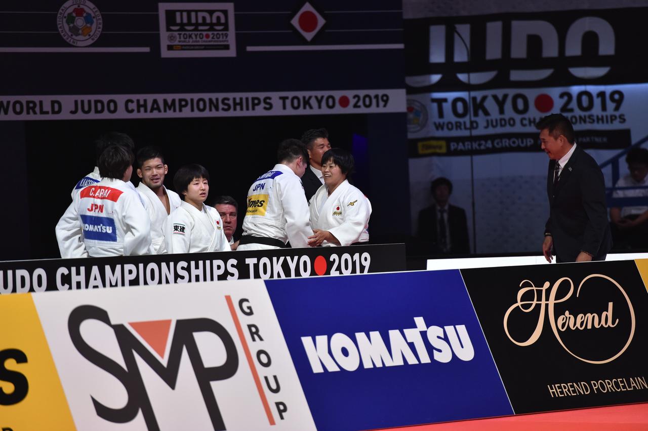 柔道 世界柔道選手権大会最終日 山下会長 井上 増地 両監督コメント Bbmスポーツ ベースボール マガジン社