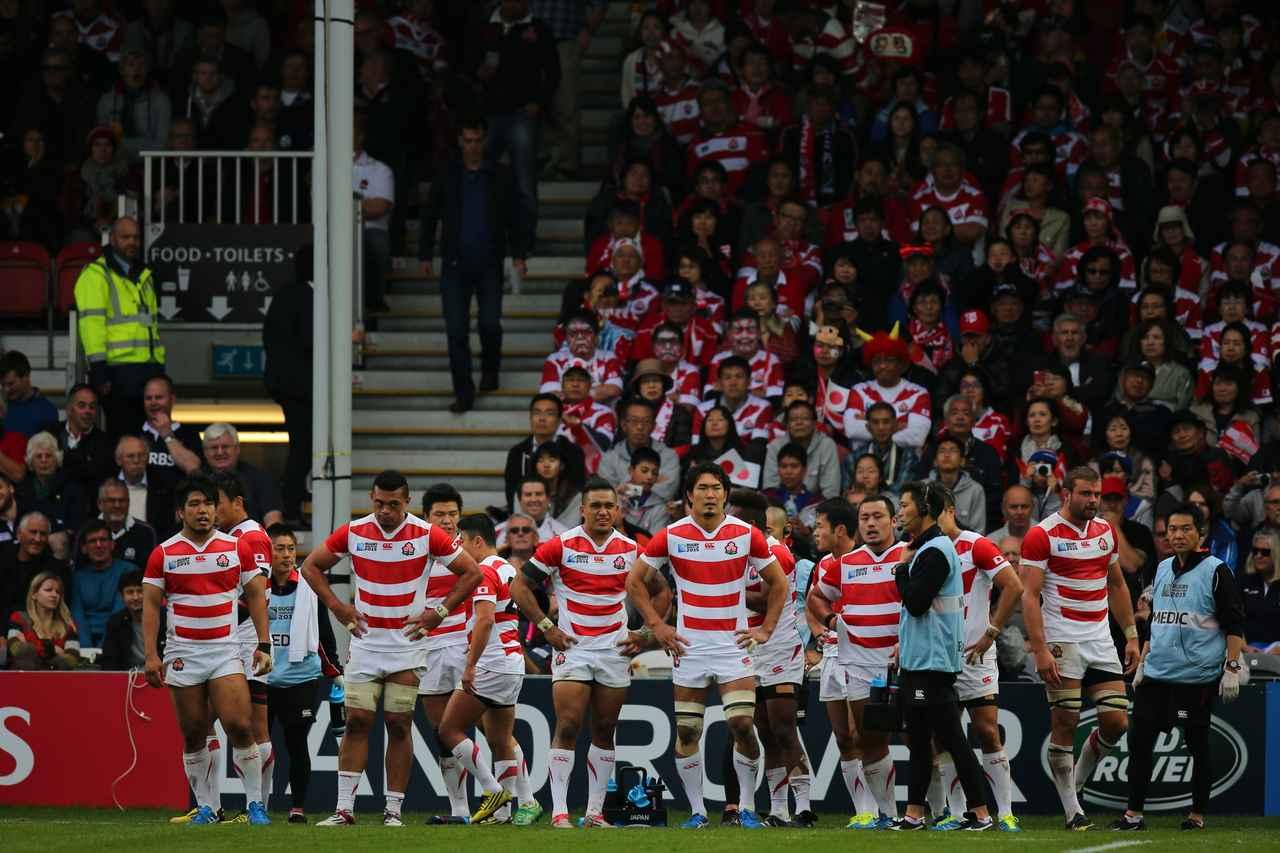 Rugby World Cup 2015: Scotland v Samoa 【サイン入り実使用球