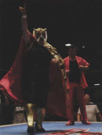 レジェンドが集うリングで初代タイガーマスクが永遠のライバル・小林