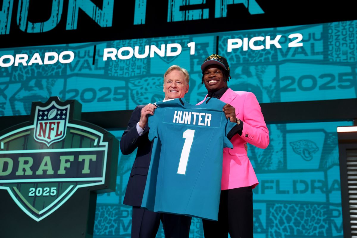 たジNFLドラフト2025でトレードアップしャガーズに1巡2位で指名されたCB/WRのトラビス・ハンター＝Photo by Getty Images