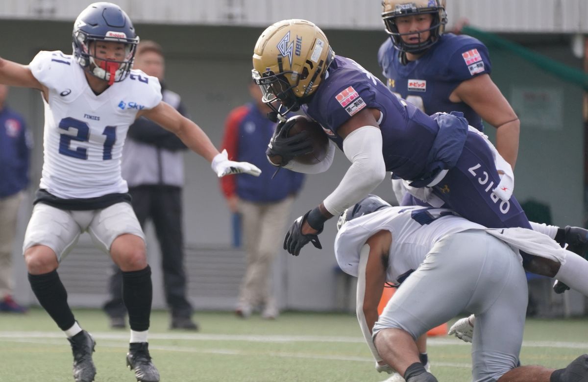 【オービック vs エレコム神戸】第3Q、オービックDBジェイソン・スミスが逆転のTD＝撮影:小座野容斉