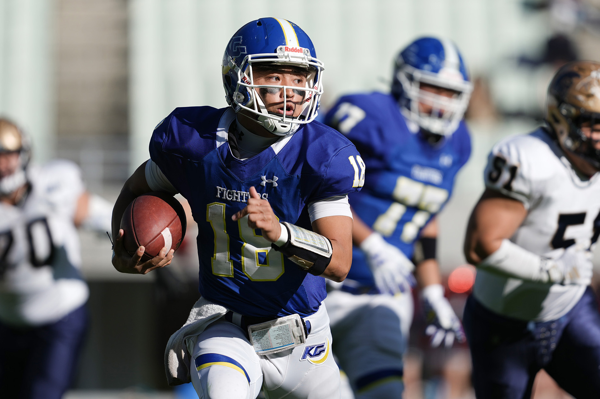 アメフト】関学が関大に52-7で圧勝 リーグ戦の引き分けから一転、7TDの