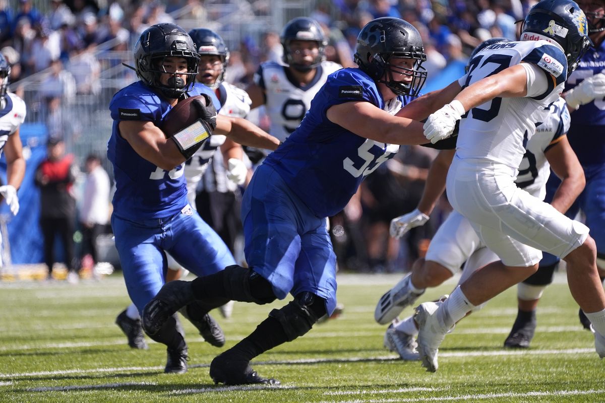 【パナソニックvs オール三菱】OLの強靭なブロックがパナソニックのランの源泉だ＝撮影:小座野容斉