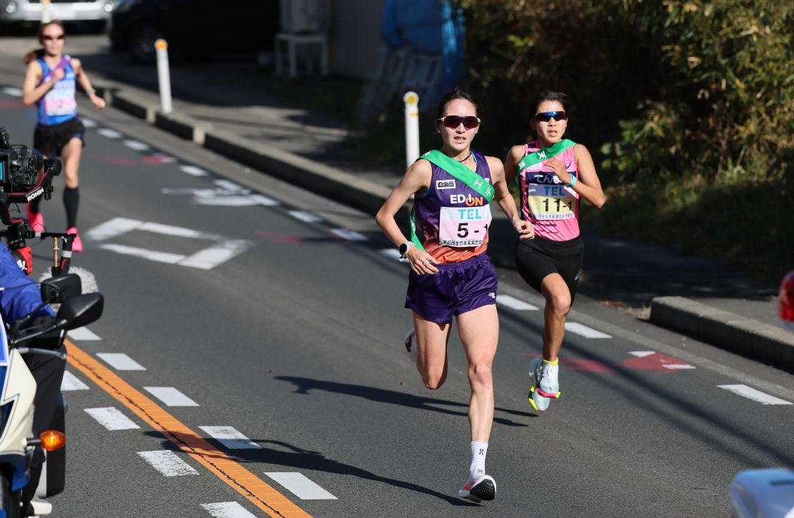 ６km付近からのペースアップで吉薗を振り切った