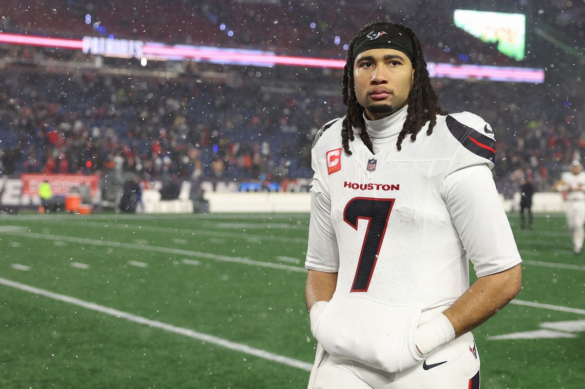 【ペイトリオッツvsテキサンズ】テキサンズQBストラウドはキャリアワーストの4INTを喫した＝photo by Getty Images