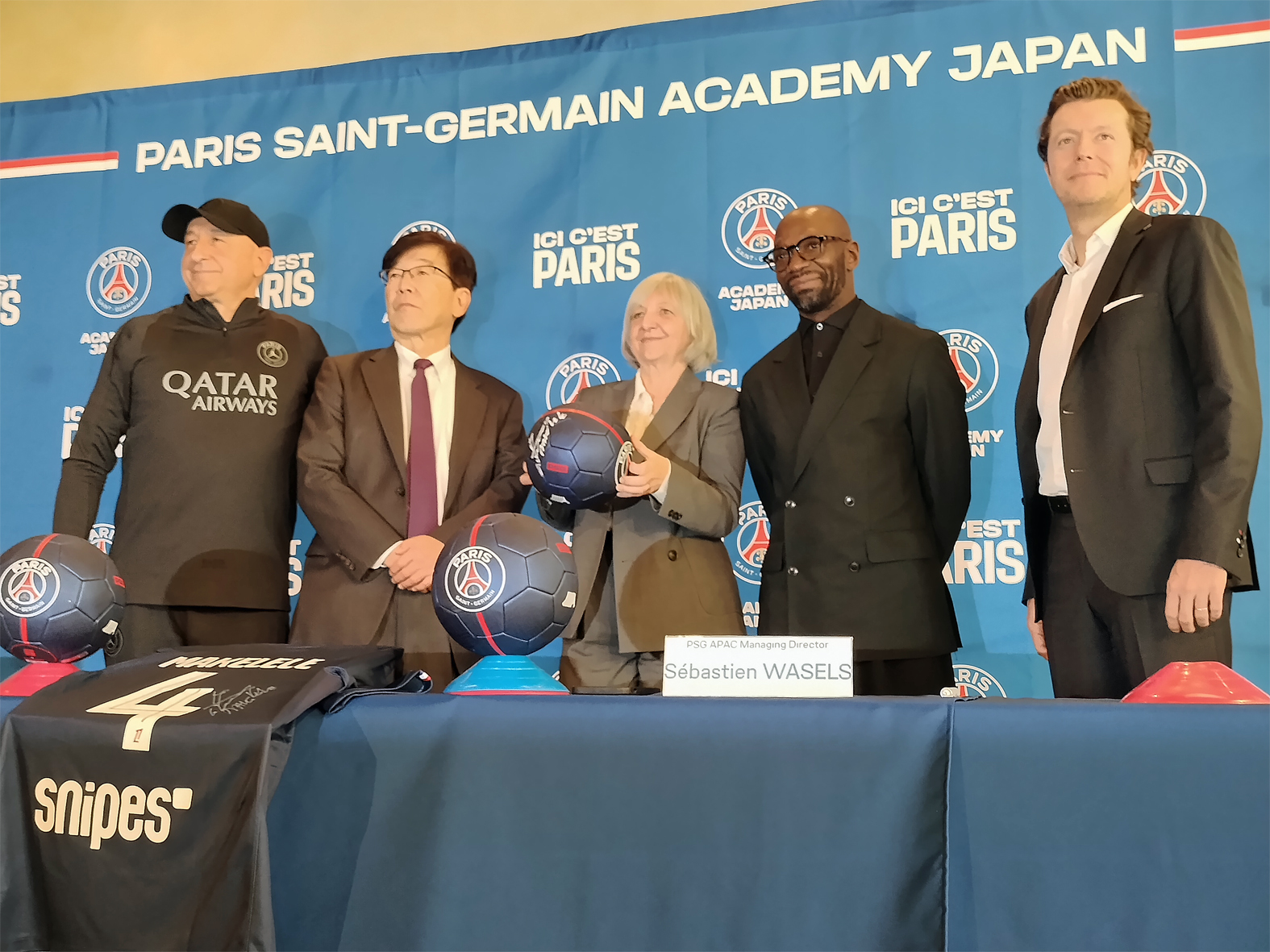 ヨーロッパ5大リーグでプレーする夢を応援したい』(マケレレ) パリ