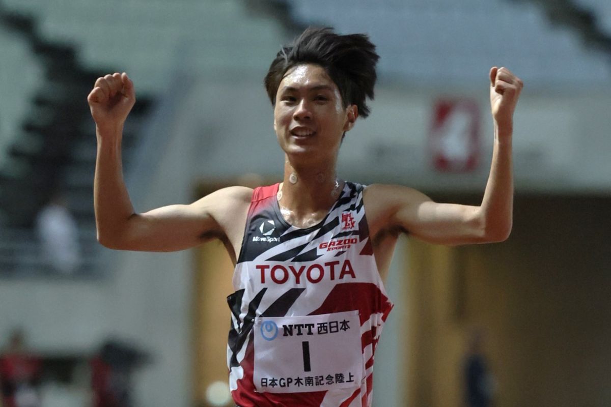 昨年11月に10000mで27分05秒92の日本記録を樹立した鈴木がアジア大会選考レースを制した(写真/中野英聡)
