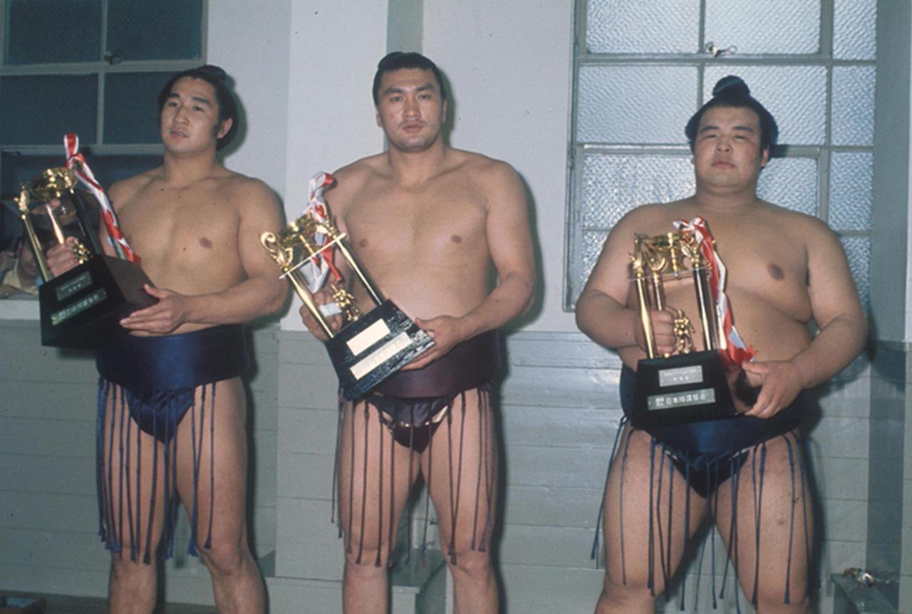 連載 名力士たちの『開眼』】 大関・大受久晃編 「牛若丸」を追い
