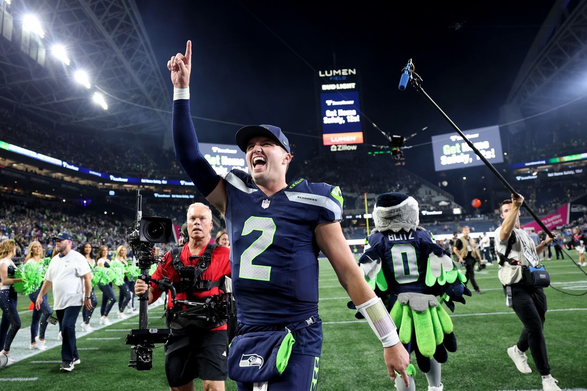 【シーホークス vs ペイトリオッツ】シーホークスQBダーノルドは負傷退場となったが、二番手QBロックが、チームを勝利に導いた＝Getty Images