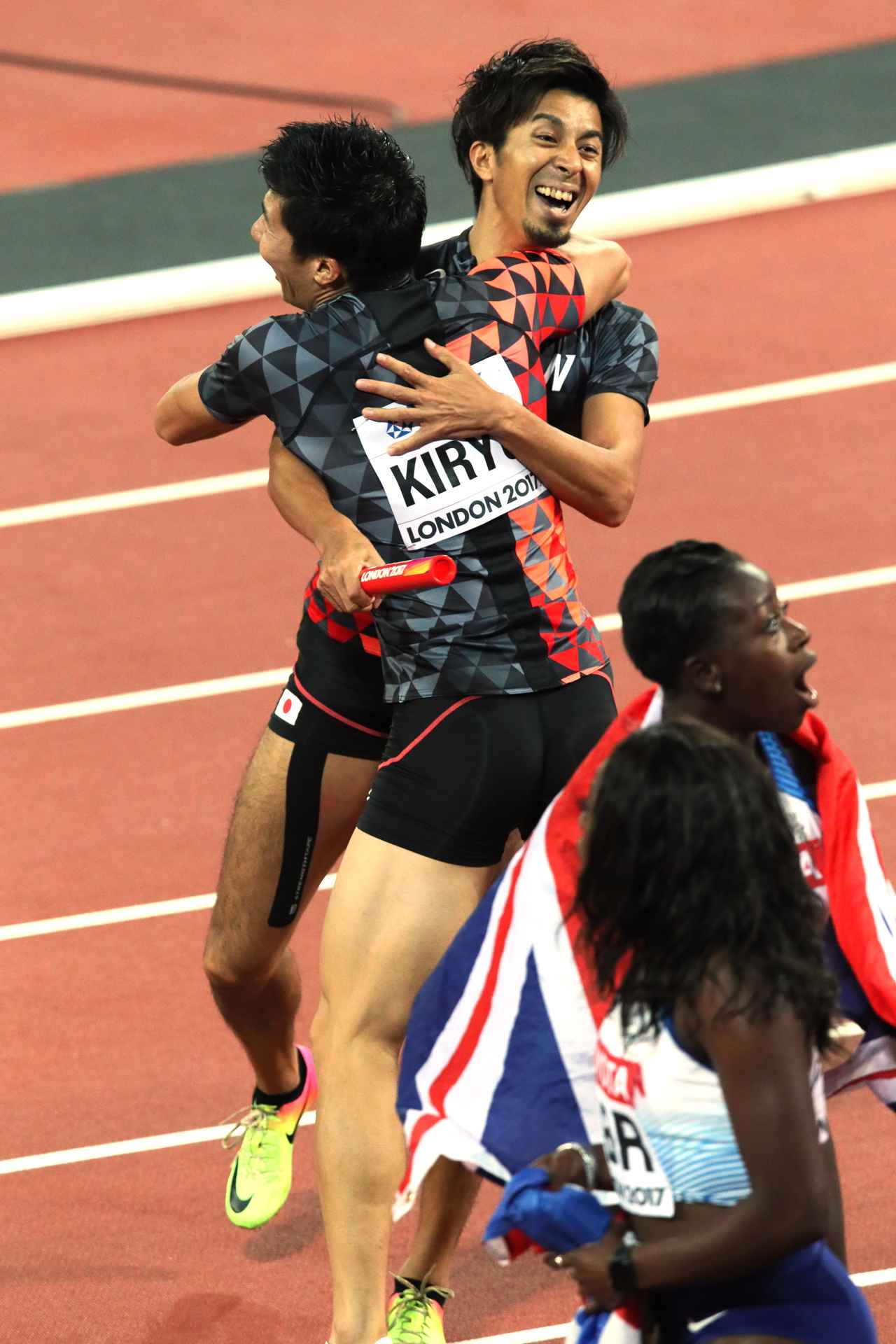 世界陸上 男子4×100R史上初の銅メダル 31歳のベテラン・藤光の存在感