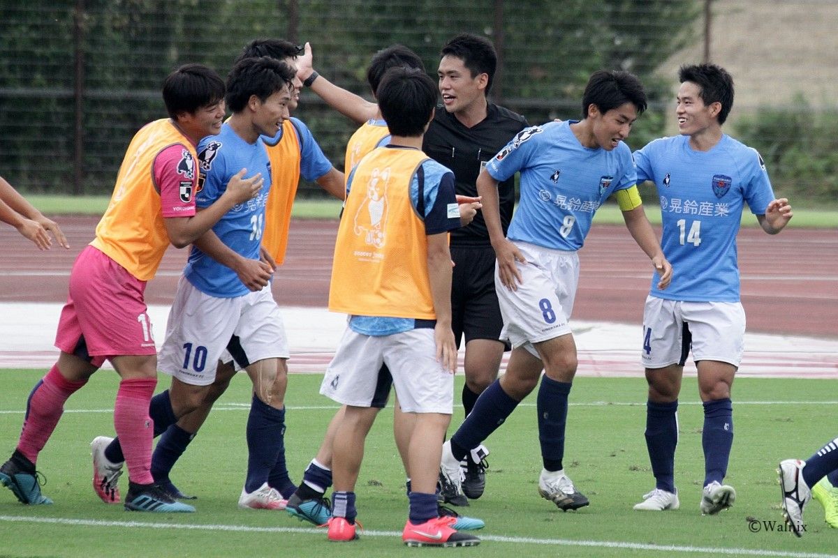 横浜F・マリノスユース戦で2ゴールを挙げた横浜FCユースの中川敦瑛（10）。4試合4ゴールの活躍で得点ランキングのトップに立った　（C）Walnix